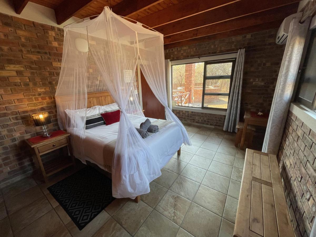 Nghala Self-Catering Holiday Home Marloth Park Dış mekan fotoğraf